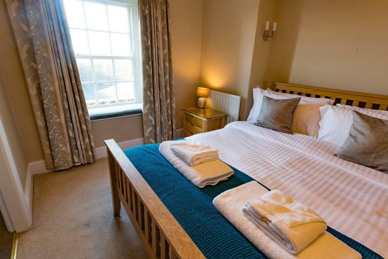 كوربريدج The Wheatsheaf Hotel المظهر الخارجي الصورة